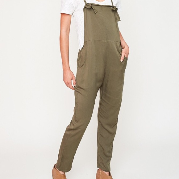 Olive Jumpsuit - Picture 4 of 5